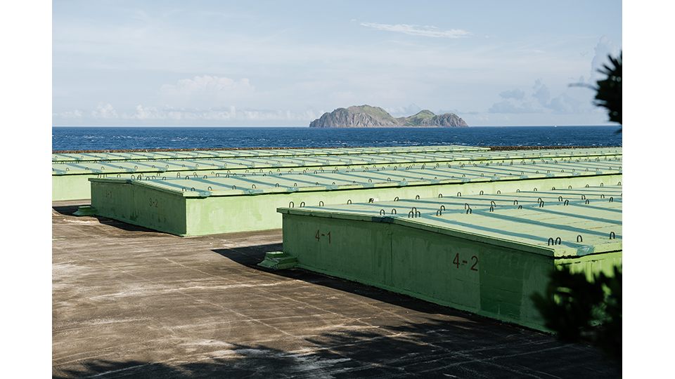 蘭嶼低放貯存場係為收存我國各界低放射性廢棄物的場址，自1990年起由台電接管。